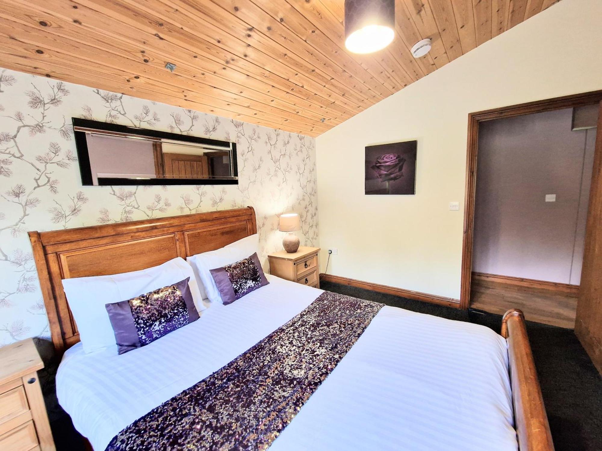 Torridon 1 With Private Hot Tub - Fife - Loch Leven - Lomond Hills- Pet Friendly Villa Kelty Kültér fotó