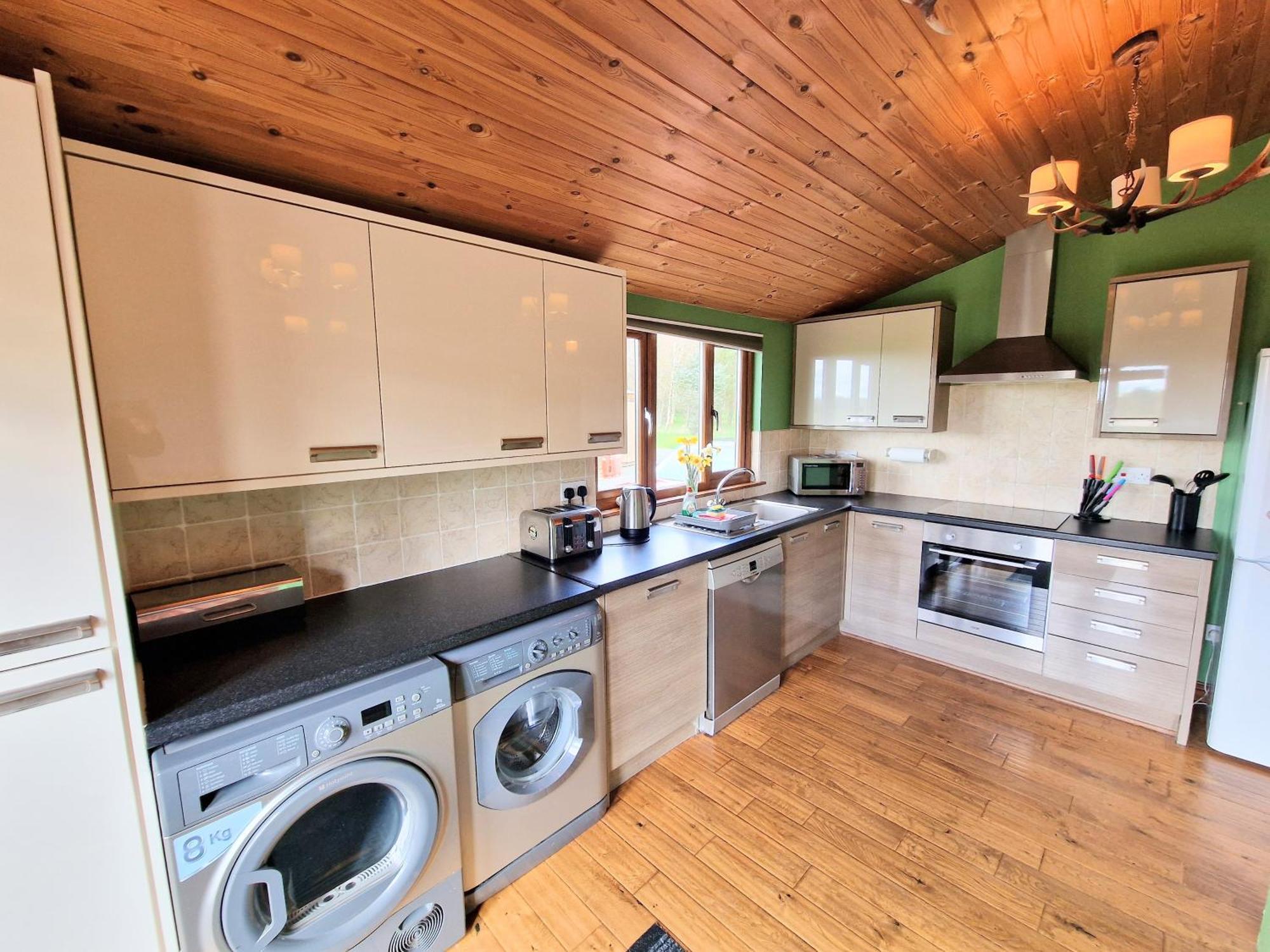 Torridon 1 With Private Hot Tub - Fife - Loch Leven - Lomond Hills- Pet Friendly Villa Kelty Kültér fotó